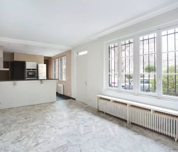 Location maison de ville, Paris 14ème (75014), 7 pièces, 136.64 m²,... - Photo 1