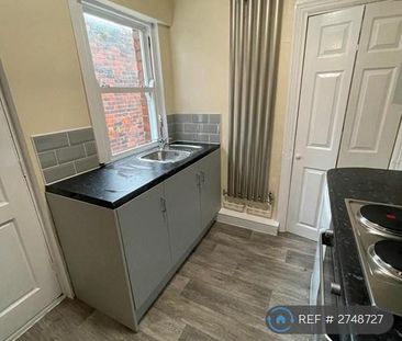 1 bedroom flat to rent - Photo 6