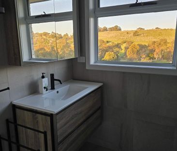 Westmeadows - Photo 3