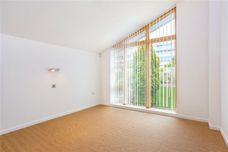 4 bedroom detached house to rent - Photo 5