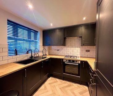 Jubilee Court - Photo 5