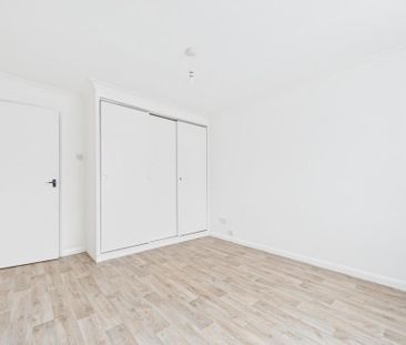 2 bedroom terraced bungalow to rent - Photo 3