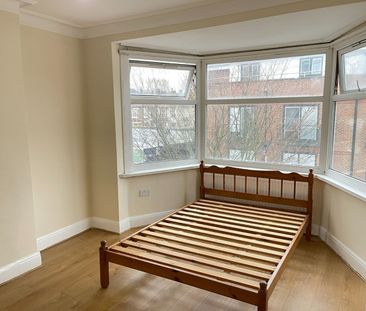 4 Bed Terraced House, Oakdale Road, N4 - Photo 1