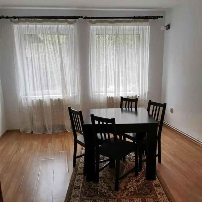Apartament cu 2 camere, Teatrul Dramatic - Fotografie 1