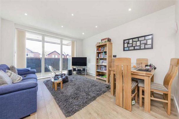1 bedroom flat to rent - Photo 1