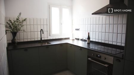 valencia, Valencian Community 46004 - Photo 4