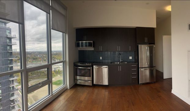 For Lease - 2212 Lake Shore Blvd W Boulevard Unit# PH05, Toronto, Ontario - Photo 1