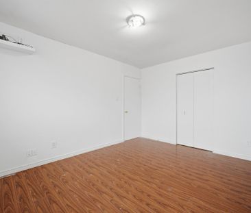 For Lease - 42 Flamingo Crescent, Brampton, Ontario - Photo 5