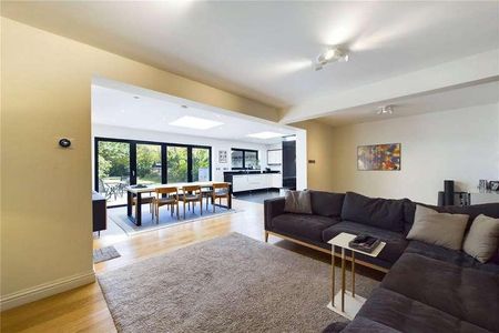 Andover Road, Newbury, Berkshire, RG14 - Photo 4