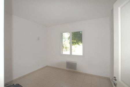 Location Appartement 4 pièces 60m² - Photo 3