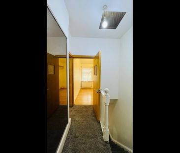 3 Bed Terraced House, Barge House Road, E16 - Photo 5