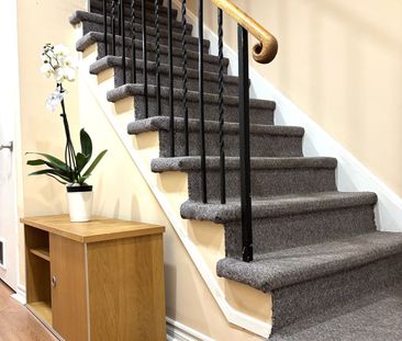 For Lease - 3025 Cedarglen Gate Unit# 63, Mississauga, Ontario - Photo 3