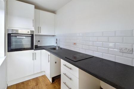 Studio to rent - Photo 5