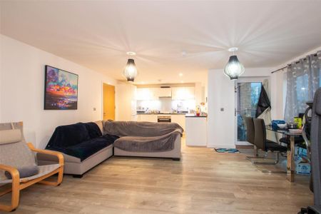 2 bedroom apartment to rent - Photo 2