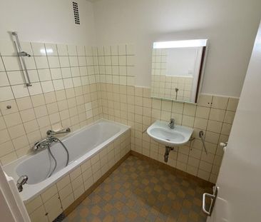 Bel appartement de 5 pièces au 2ème étage. - Photo 5