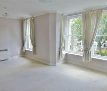 Valley Drive, Harrogate - Photo 2