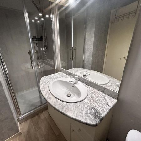 Location Appartement 1 pièce 26m² LISIEUX 14100 - Photo 4