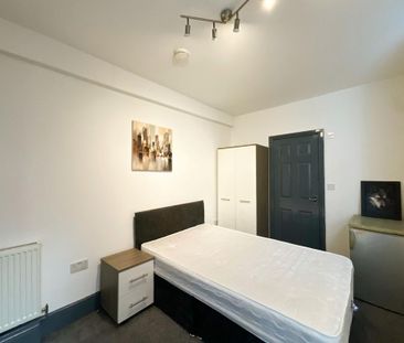 5 bedroom terraced house to rent - Photo 1