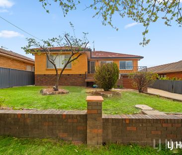 3 Hazelwood Street, Queanbeyan NSW 2620 - House For Rent | Domain - Photo 2