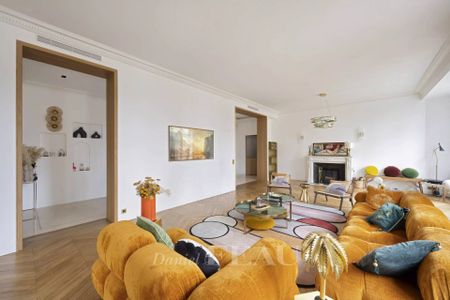 Location appartement, Paris 7ème (75007), 6 pièces, 206.76 m², ref 85467596 - Photo 3