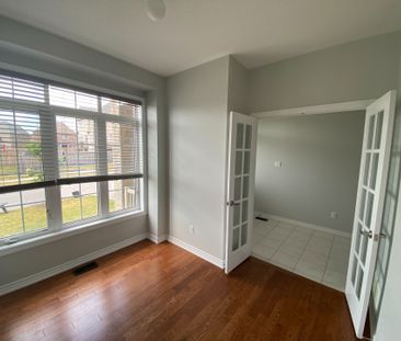 For Lease - 81 David Willson Trail, East Gwillimbury, Ontario - Photo 2
