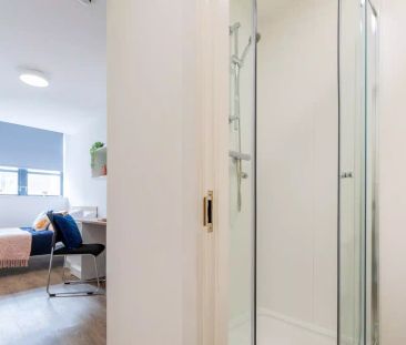 Silver Ensuite - Photo 1