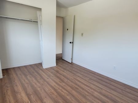 For Lease - 251 Liberty Street Unit# 1, Clarington, Ontario - Photo 5