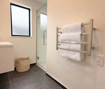 Stunning in Halswell - Photo 4