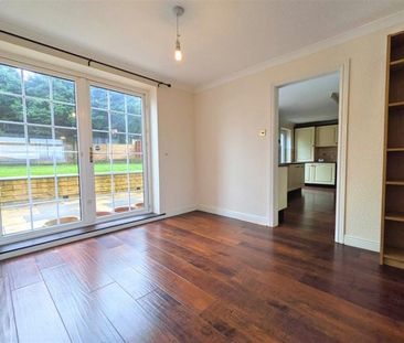 3 Bedroom Link Detached To Let - Photo 5