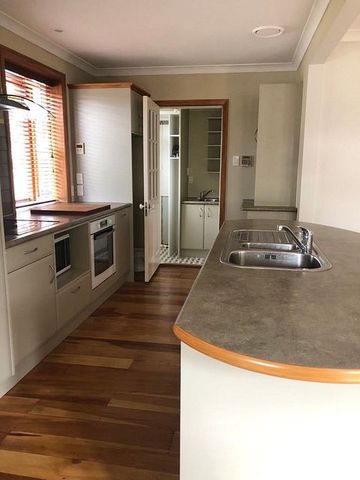 Charming 2.5BR Home in Hokowhitu! - Photo 5