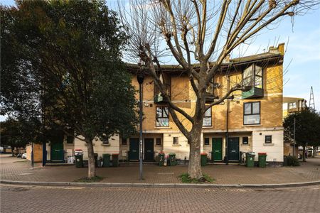 Gatcombe Road, E16 - Photo 2