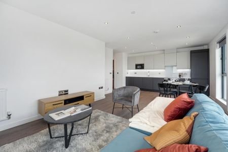 3 bedroom apartment to rent - Photo 2