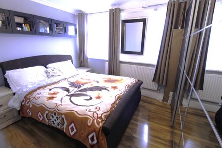 Barnhill Road, Wembley, HA9 - Photo 2