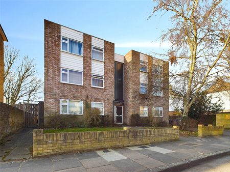 Greystones Manor Road, Twickenham - 2 bedrooms Property for lettings - Chasebuchanan - Photo 4