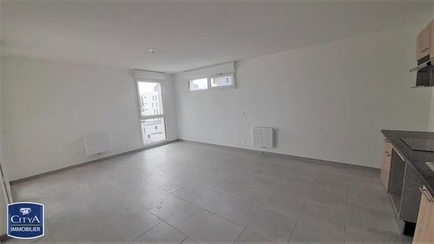 Location Appartement 4 pièces 84m² LORMONT 33310 - Photo 1