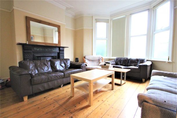 Longmead Avenue, - Photo 1