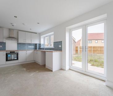 3 bedroom semi-detached house to rent - Photo 5