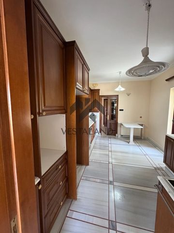 Μονοκατοικία 335 τ.μ. προς ενοικίαση - Photo 5