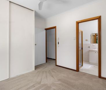 Over 55s Living: Perfectly Positioned 3-Bed Villa - Photo 6