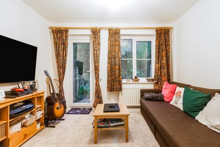 1 bedroom house to rent - Photo 2