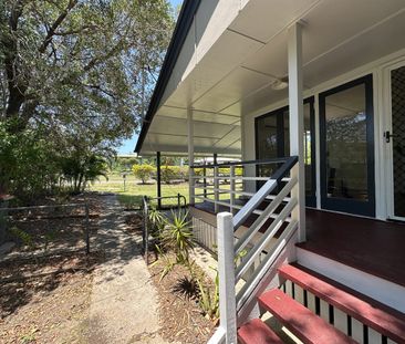 Beachside Living – Freshly Updated 3-Bedroom Home - Photo 6