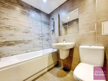 1 bedroom flat to rent - Photo 4