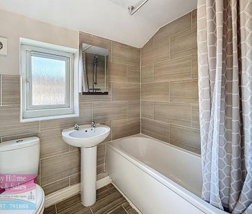 2 bedroom semi-detached house to rent - Photo 3