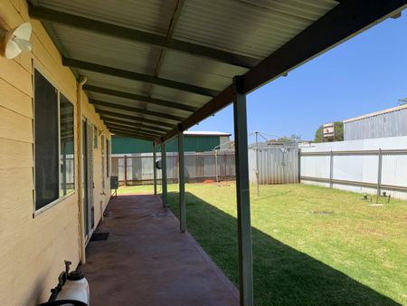 Perfect 3x1 In Great Location - Photo 4