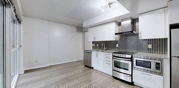 1 Bed & 1 Bath - Fly Condominiums - Photo 2