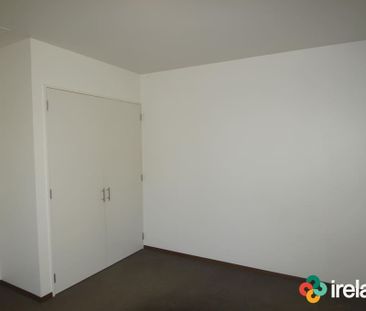 Modern Townhouse in Central Location - Photo 4