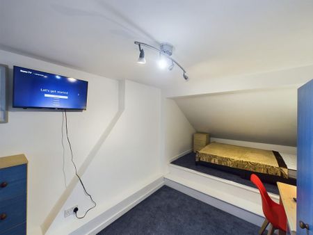 4 bedroom house of multiple occupation to rent - Photo 4