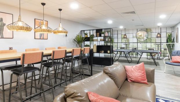 Studio to rent - Photo 1