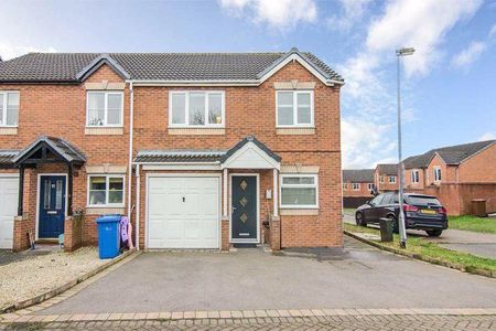 3 bedroom semi-detached house to rent - Photo 5