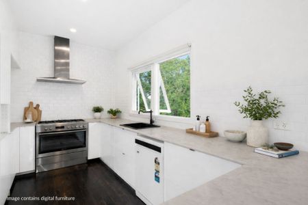 Sunlit Interiors & Poolside Living in Central Keiraville - Photo 4